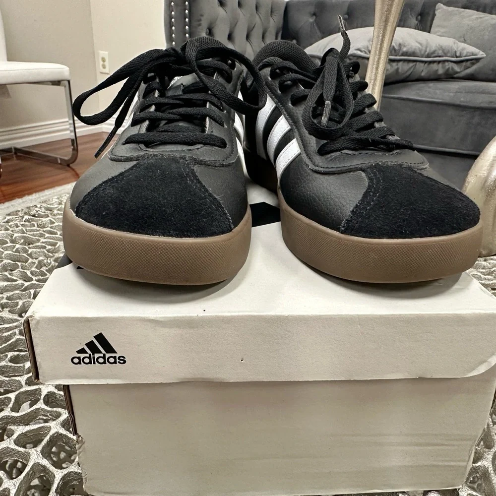 Adidas Men's Black and White Sneakers with Brown Sole - Picture 5 of 8